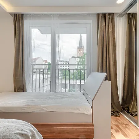 Prezydencki Bulwary Stare No 1 דירה